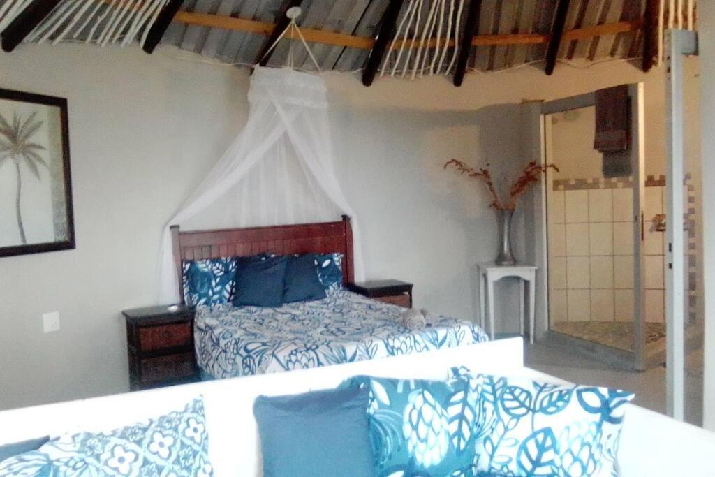 Wildview Self Catering Cottages Coffee Bay, Breakfast & Wi-Fi Inc Kültér fotó