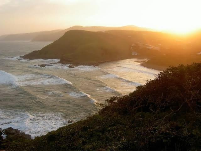 Wildview Self Catering Cottages Coffee Bay, Breakfast & Wi-Fi Inc Kültér fotó